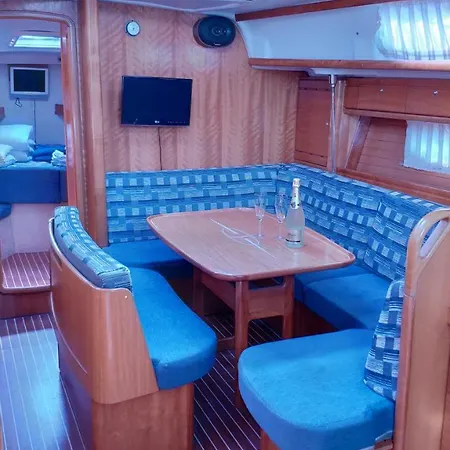 12 Meter Sailing Yacht *